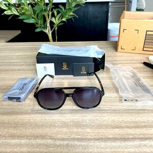 Sojos Retro Square Better Days Sunglasses SJ2174C1